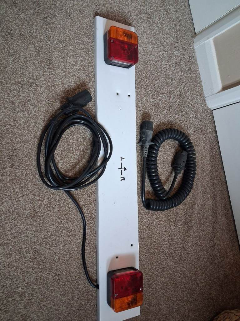 Trailer light board with flexi lead extension. Fully working