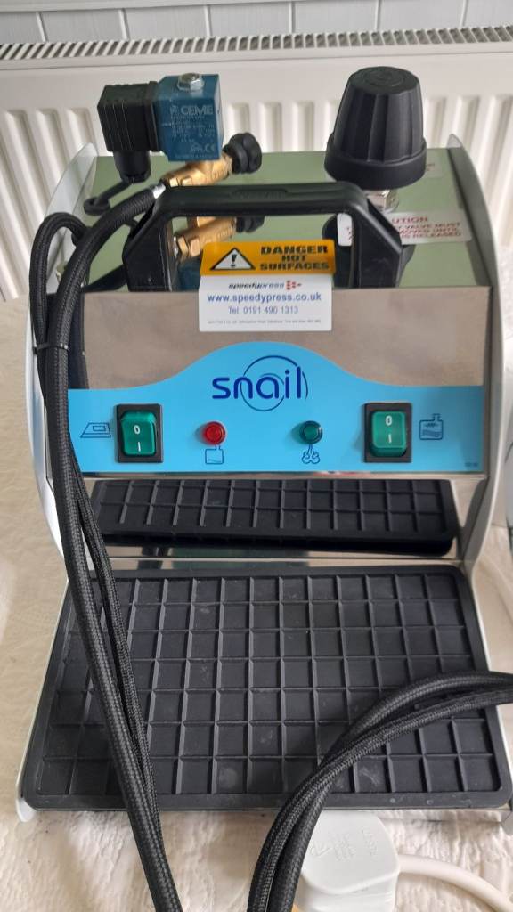 Snail Commercial Steam Cleaner.