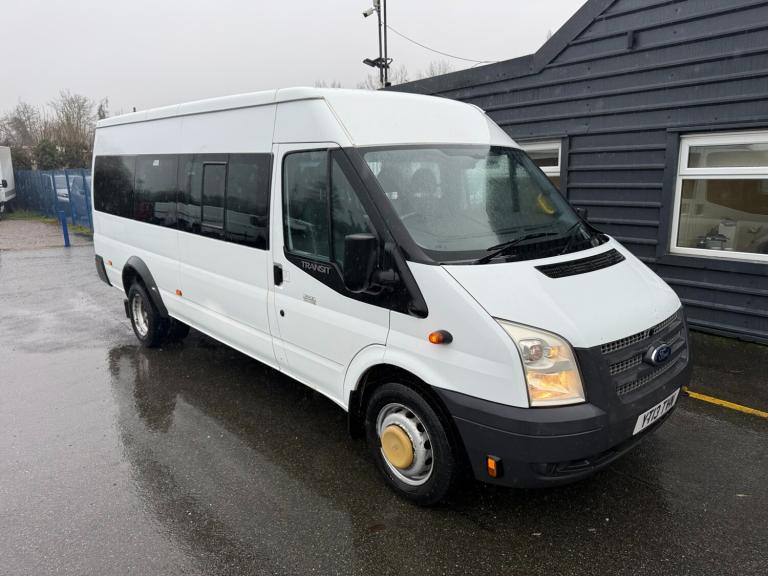 2013 Ford Transit Medium Roof 17 Seater TDCi 135ps NA Diesel Manual