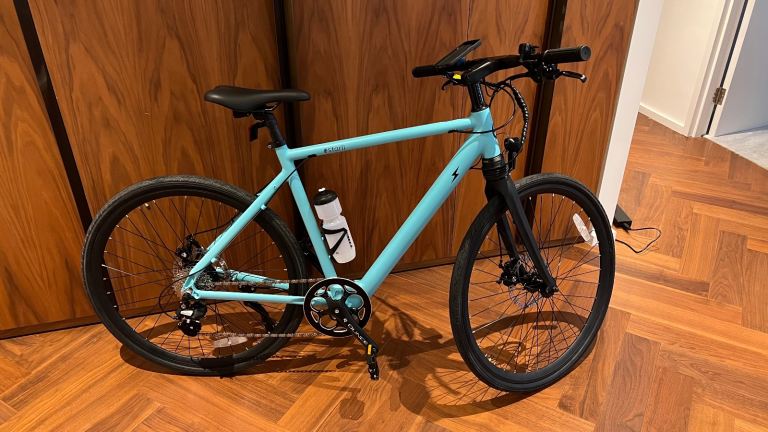 Estarli e28.8 e-bike, bolt blue with accessories 