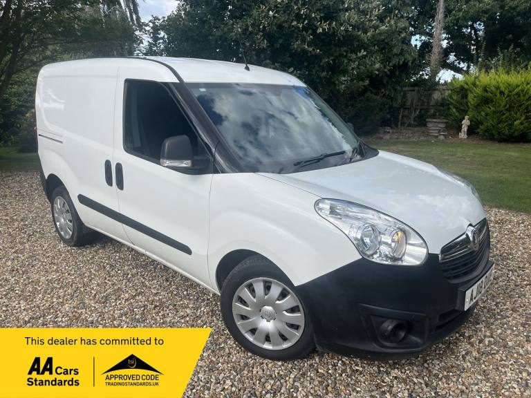 VAUXHALL COMBO 1.3 2018