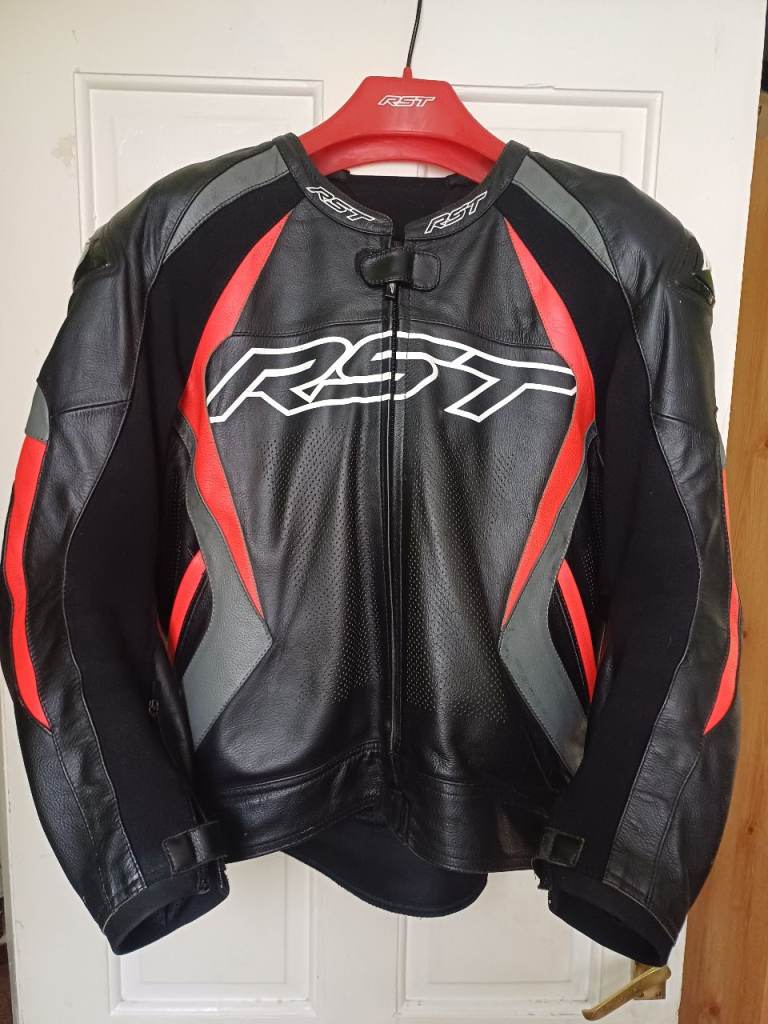RST TRACTECH EVO 4 LEATHER MOTORCYCLE JACKET UK size:48