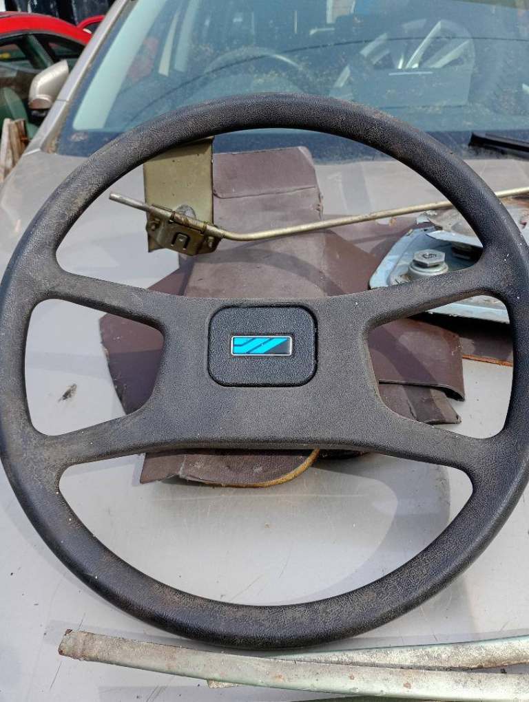 CLASSIC MINI STEERING WHEEL 70 s 80 s  ALSO MK1 METRO STEERING WHEEL