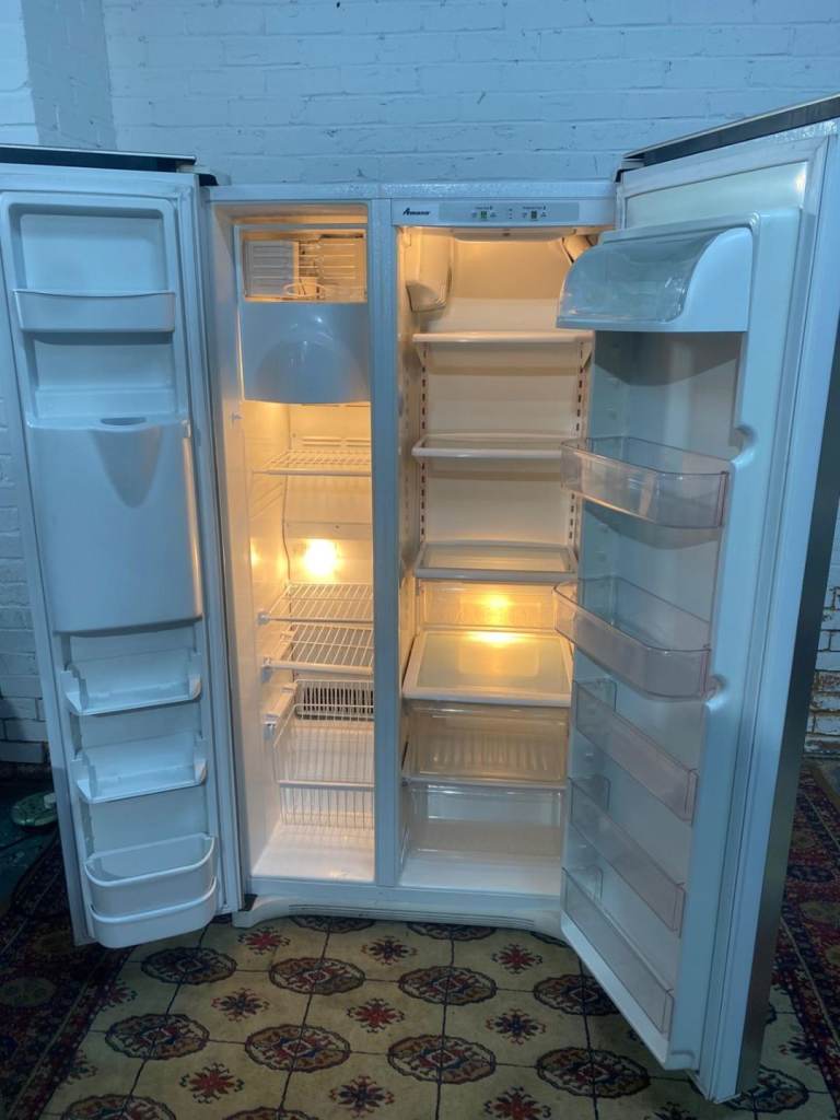 FREE DELIVERY Beautiful Amana Plumb In With Icemaker Fridge Freezer