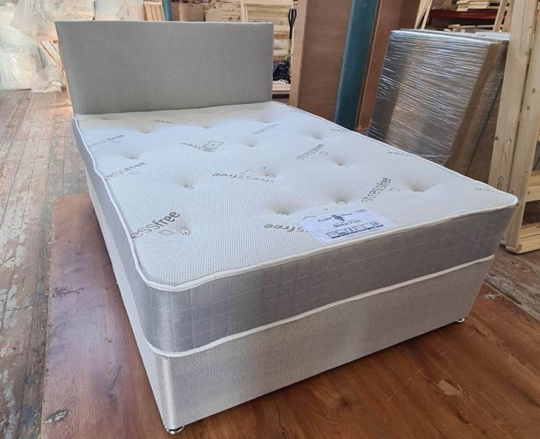 ✅💠double and single base with mattress and headboard 🖤