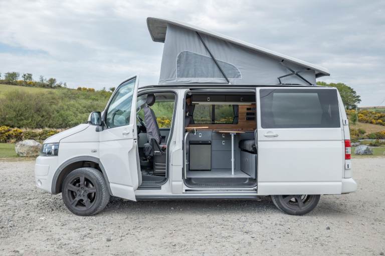 VW Transporter T5.1 - BOSCH Approved Camper - HIGH SPEC