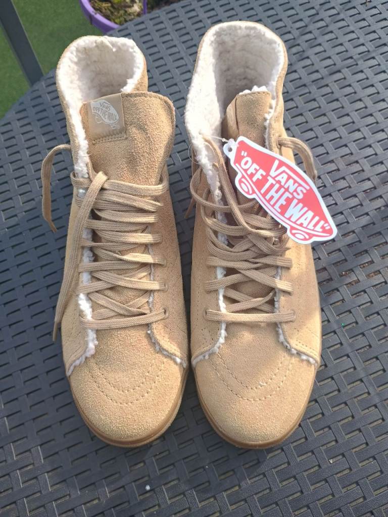 New, Vans off the wall suede leather shoes