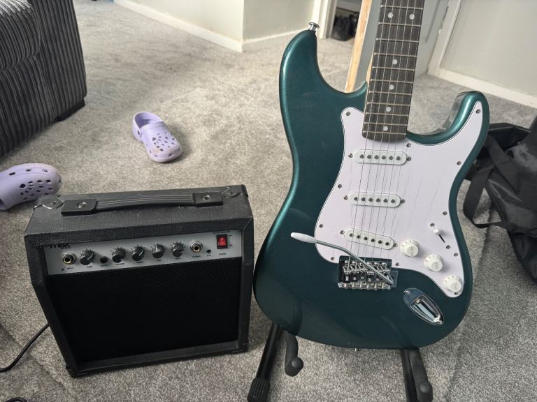 Electric guitar 