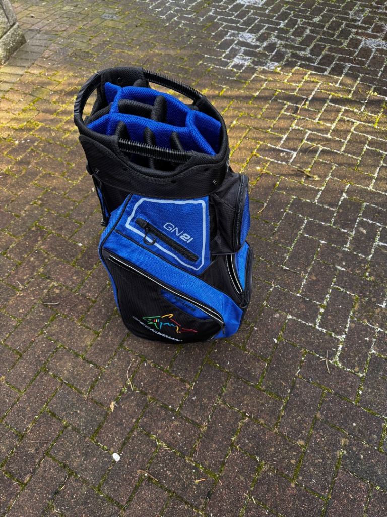 GN21 golf cart bag excellent condition