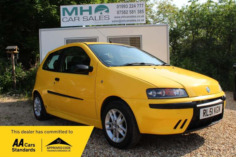 2002 Fiat Punto Sporting 3dr HATCHBACK PETROL Manual