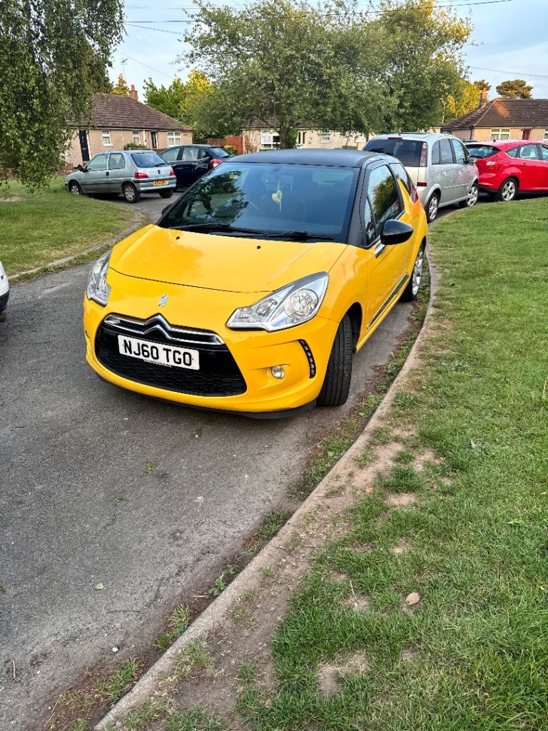 Citroen, DS3, Hatchback, 2010, Manual, 1598 (cc), 3 doors