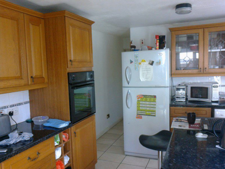 1 bedroom to rent in North Greenwich next to IKEA. Microwave Cooking Only!