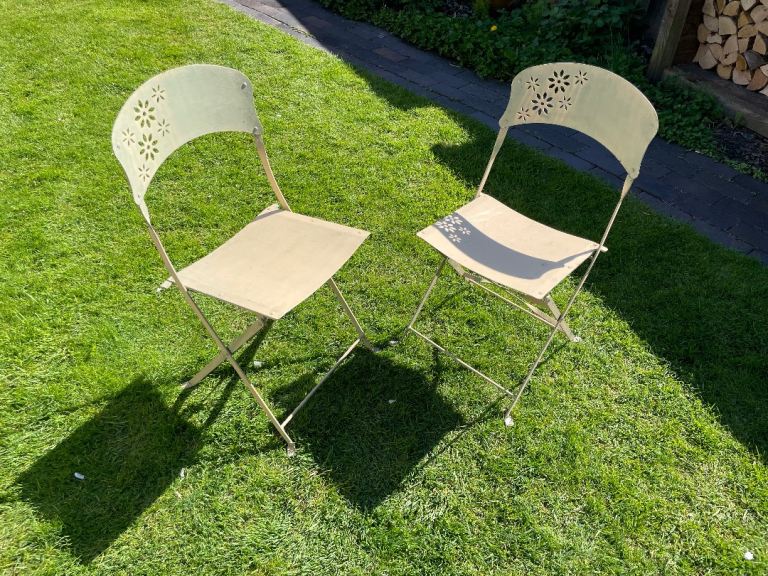 French Style Folding Metal Garden Outdoor Cafe Style Chairs
