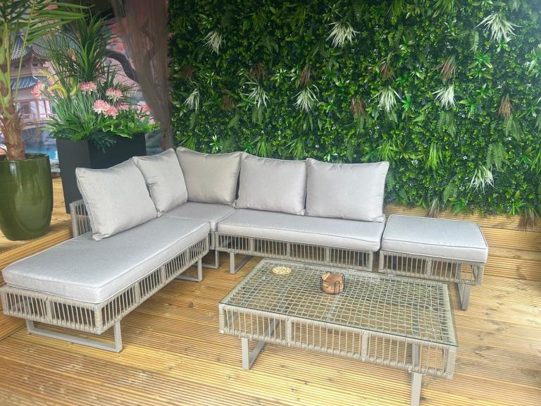 Garden Corner Sofa Set - Modular Rope Woven Patio Furniture with Coffee Table