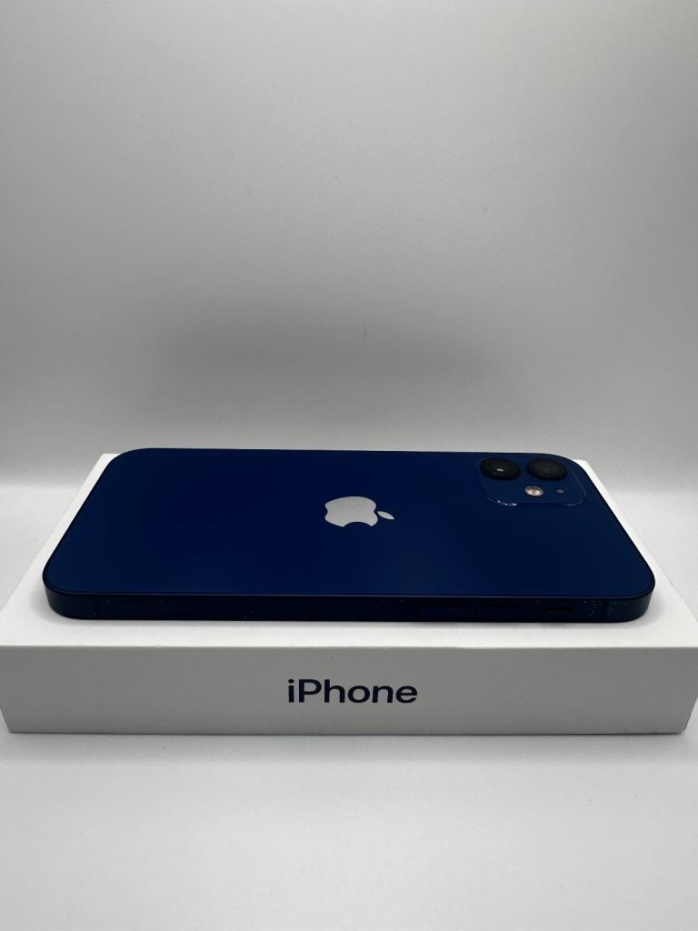 PRISTINE: Apple iPhone 12, 64gb, Blue (UNLOCKED)
