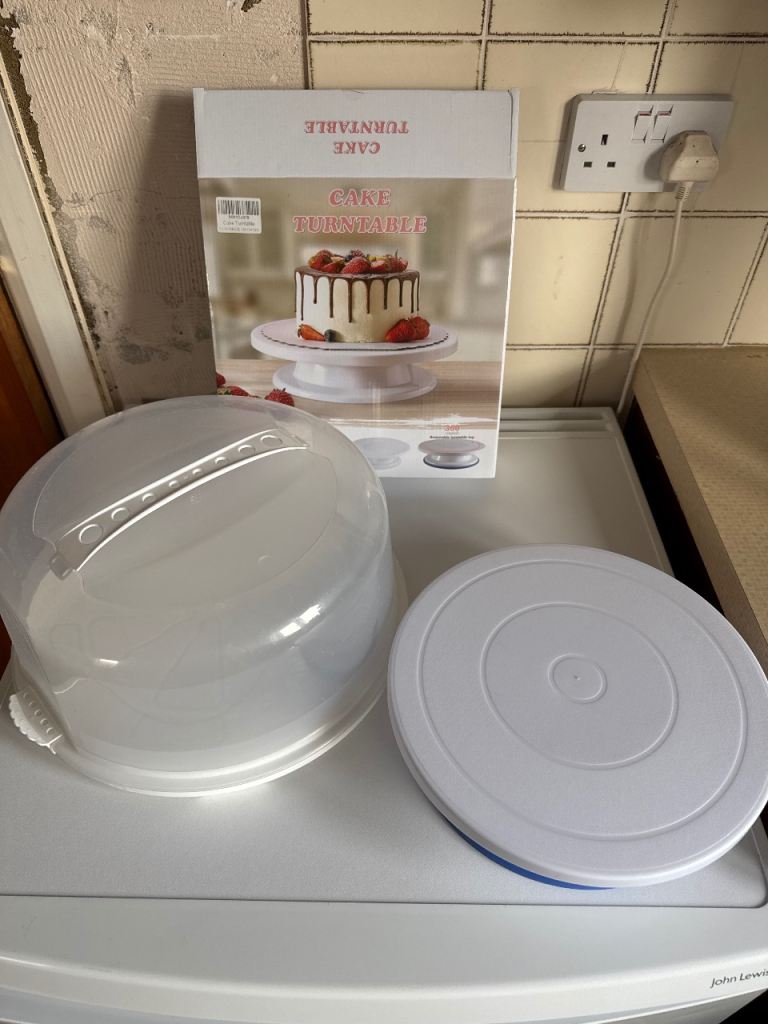 Cake turntable & cake box