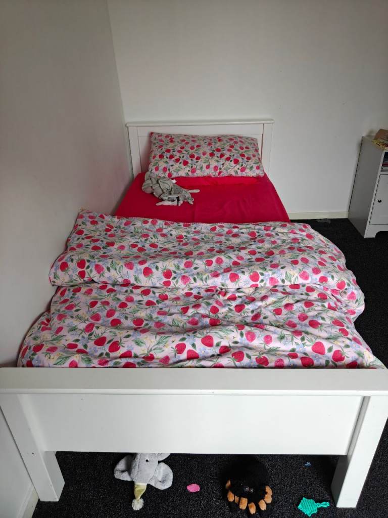 White wooden single bed & mattress 