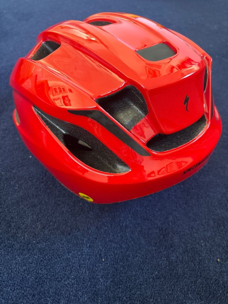 CYCLE HELMET