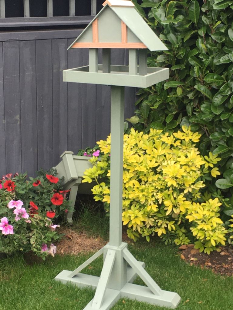 Willow Bird  Table 