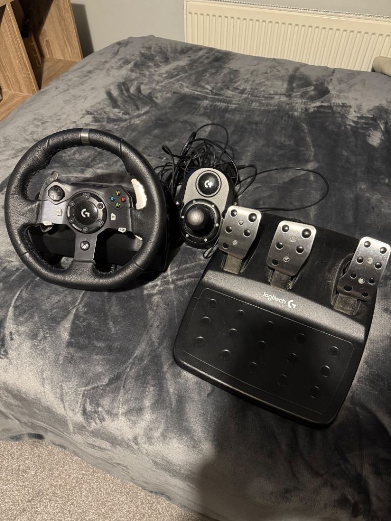 Logitech G920 steering wheel