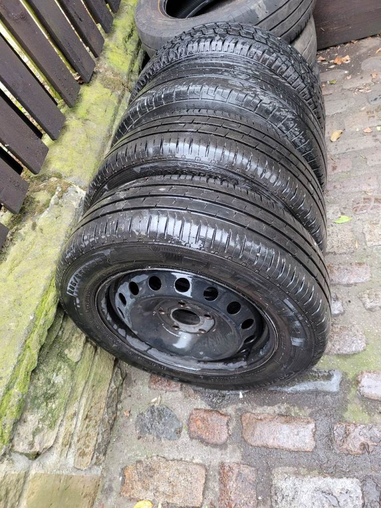 Pre 2014 vauxhall vivaro Renault traffic or Nissan primestar wheels and tyres