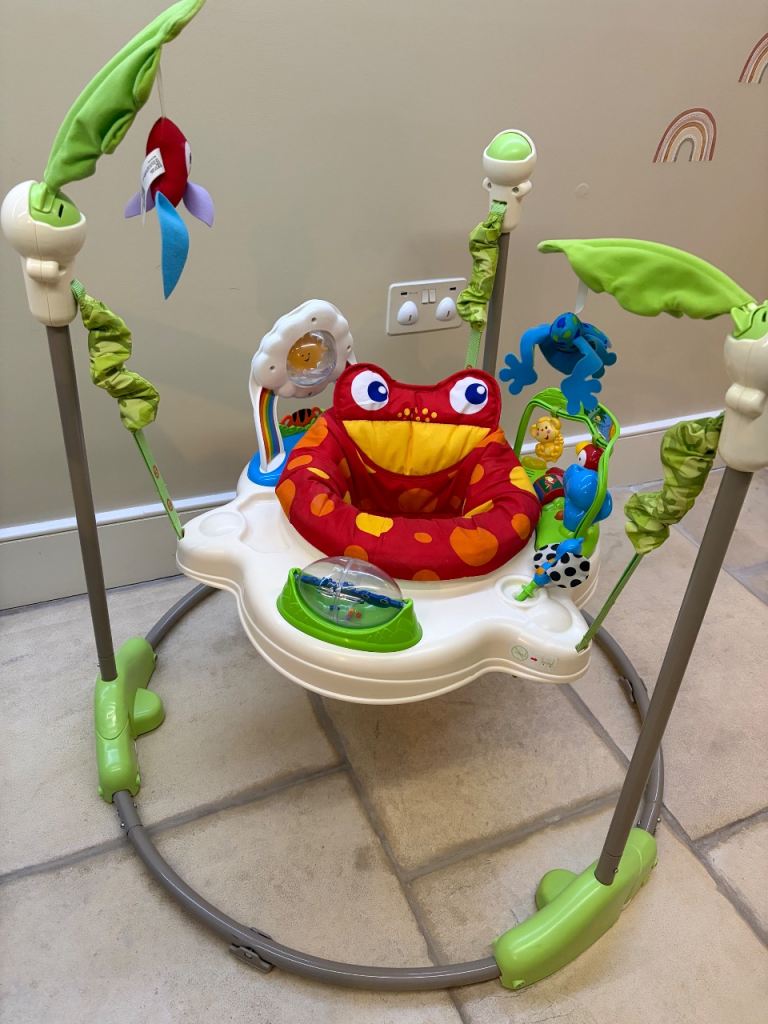Baby bouncer with box