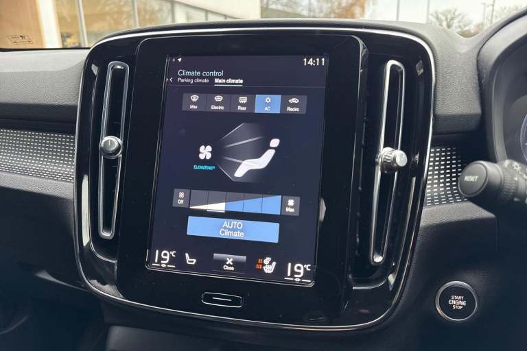 2020 Volvo XC40 1.5 T3 [163] R DESIGN 5dr ESTATE PETROL Manual