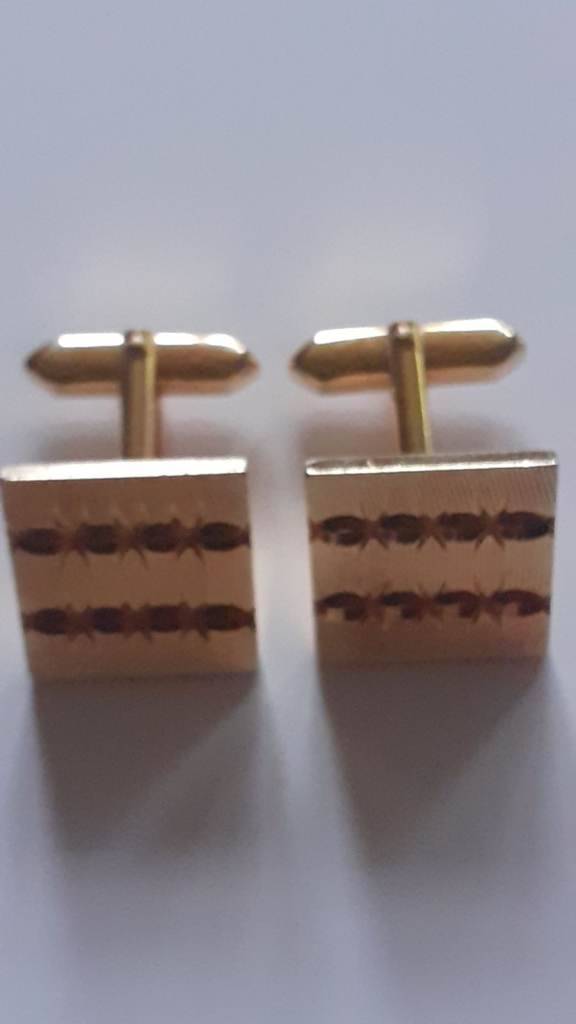 Cufflinks 