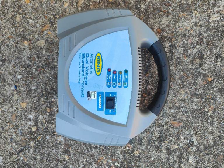 Car battery charger 6V and 12V 