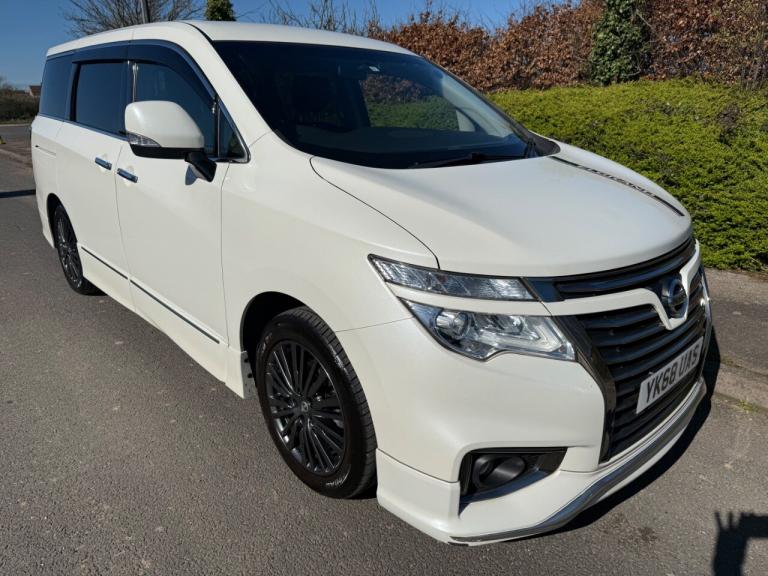 Nissan Elgrand Highway Star Urban Chrome Petrol