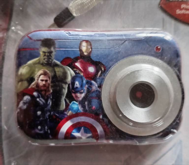 Avengers 5.1 Digital Camera – New in Box
