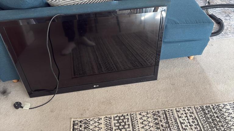 LG 50” TV