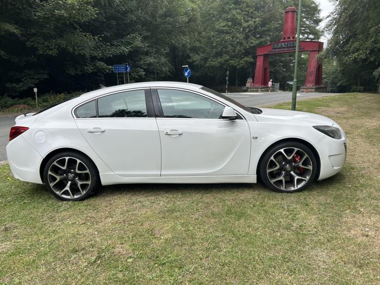 VAUXHALL INSIGNIA 2.8 T V6 VXR SuperSport 2013