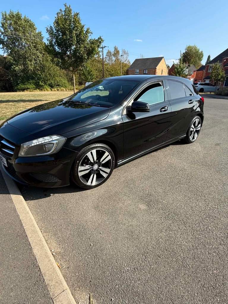 Mercedes-Benz, A CLASS, Hatchback, 2014, Manual, 1461 (cc), 5 doors