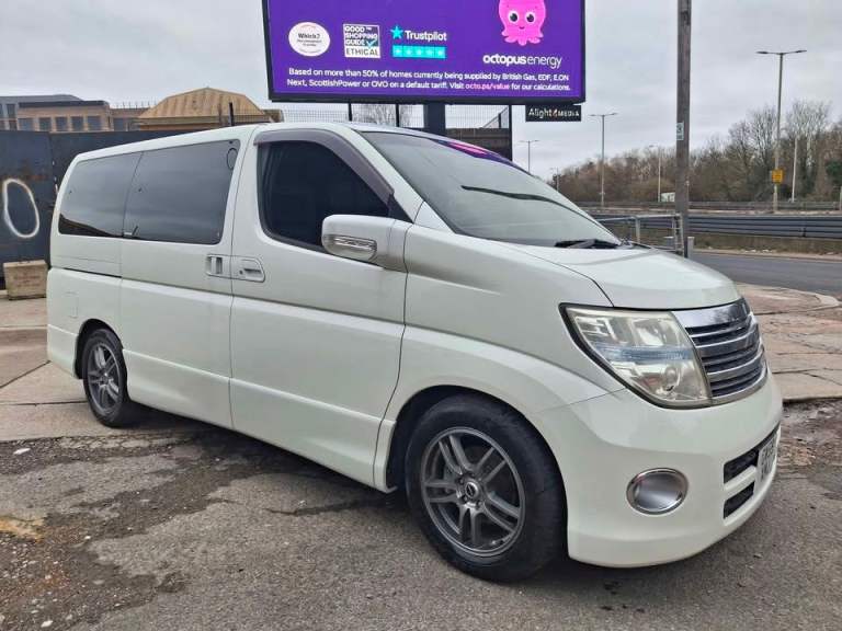 Nissan Elgrand 2006 | 3.5 Petrol | Automatic | 4WD | 7‑Seater | Low Miles | CAT S