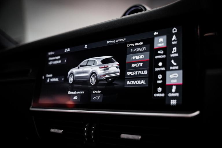 2020 Porsche Cayenne 4.0 V8 E-Hybrid 14.1kWh Turbo S TiptronicS 4WD Euro 6 (s/s) 5dr ESTATE Petro...