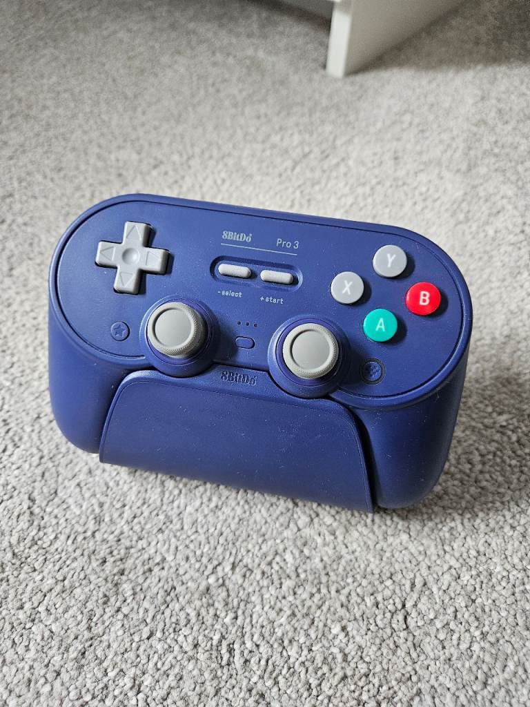 Excellent condition 8bitdo Pro 3