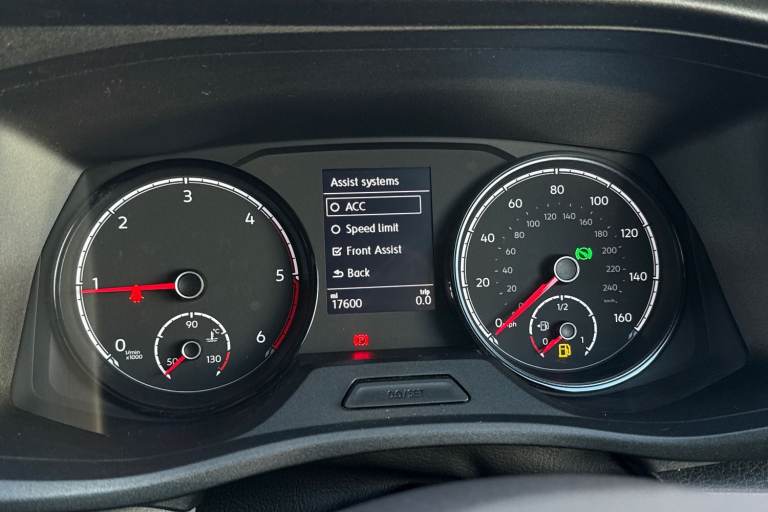 2024 Volkswagen Transporter 2.0 TDI 150 Highline Kombi Van DSG WINDOW VAN DIESEL Automatic