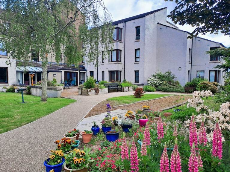 Hanover Court, Inverurie | 2nd floor (with lift), 1 bedroom flat | Sheltered (Ages 55+)