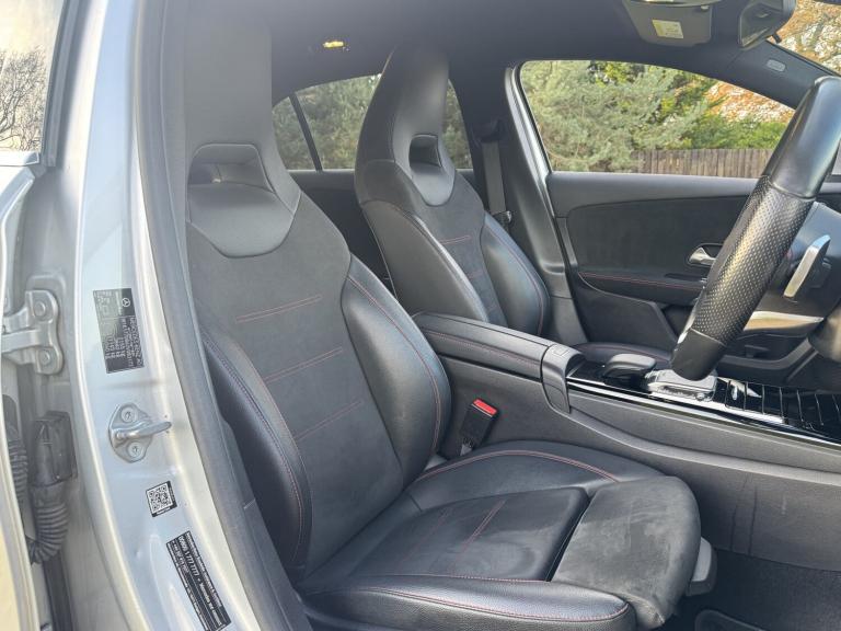 MERCEDES-BENZ A CLASS 1.3 A250e 15.6kWh AMG Line 2020