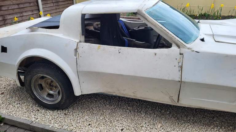 Corvette classic car cortina base uk reg project barn find 