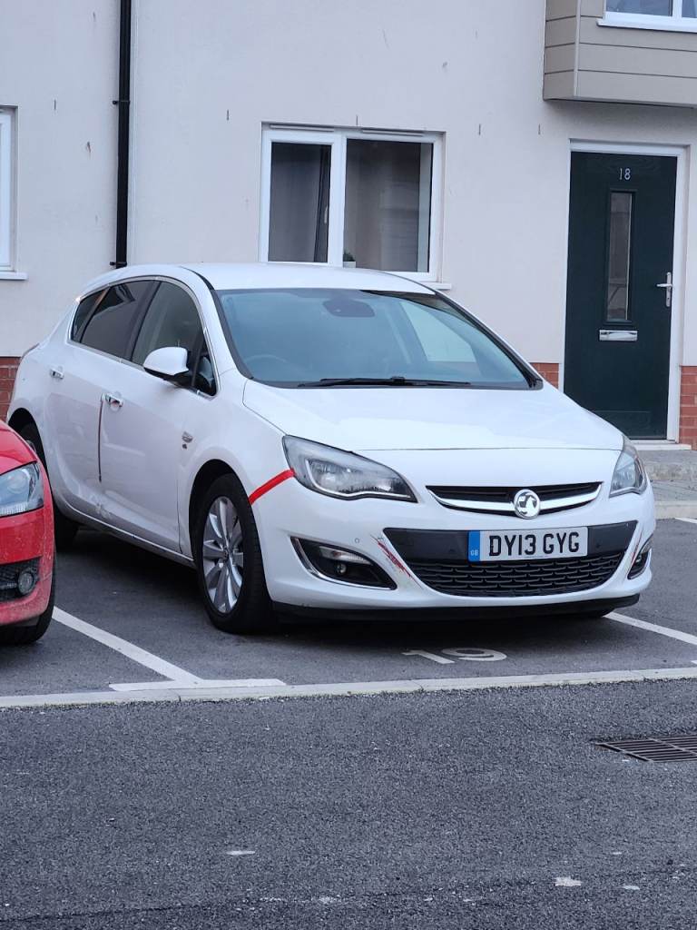 Vauxhall, ASTRA, Hatchback, 2013, Manual, 1956 (cc), 5 doors