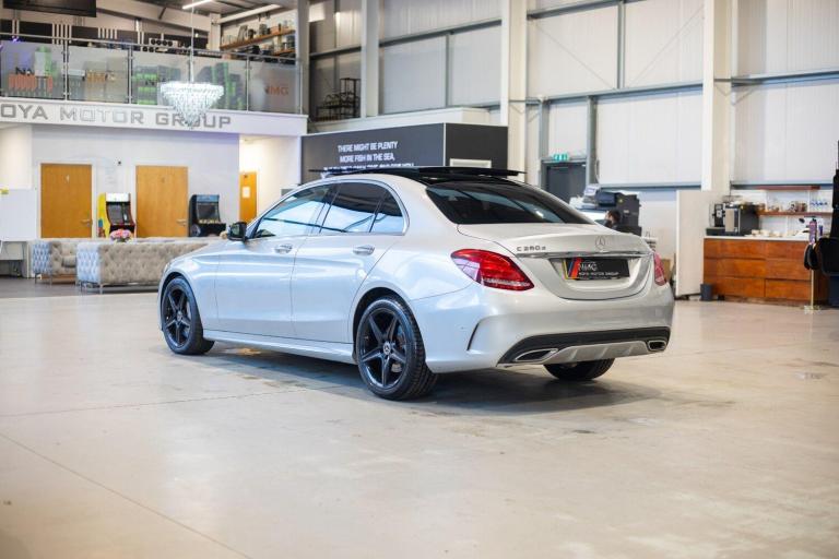 2018 Mercedes-Benz C Class 2.1 C250d AMG Line (Premium Plus) Saloon 4dr Diesel G-Tronic+ Euro 6 (...