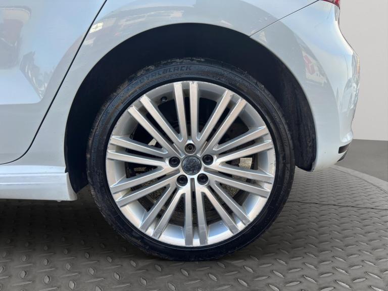 2014 Volkswagen Polo 1.4 TSI BlueMotion Tech ACT BlueGT Euro 6 (s/s) 5dr HATCHBACK Petrol Manual