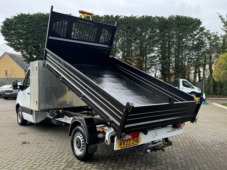 2022 Mercedes-Benz Sprinter 3.5t Progressive Chassis Cab CHASSIS CAB DIESEL Manual