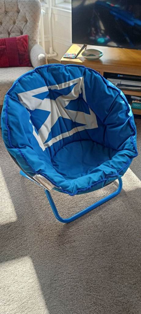 Folding Saucer Chair