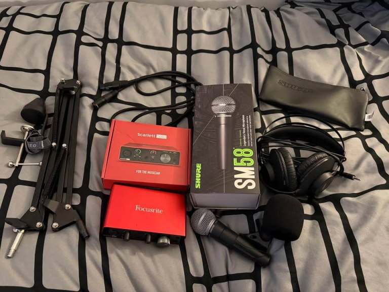 Focusrite Scarlett Solo 3rd Gen + Shure SM58 + AKG K52 Recording Bundle