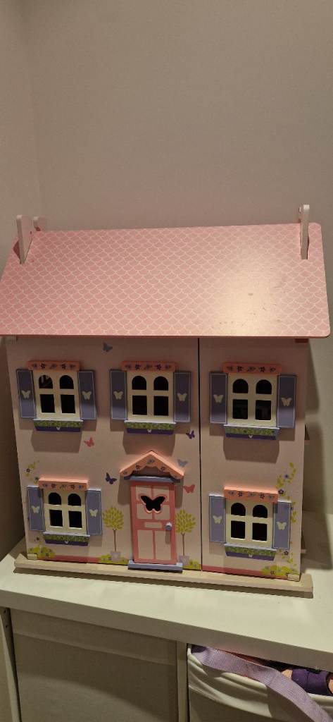 Doll house