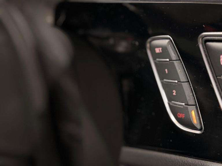 2017 Audi A6 Saloon 2.0 TDI ultra Black Edition Euro 6 (s/s) 4dr SALOON Diesel Manual