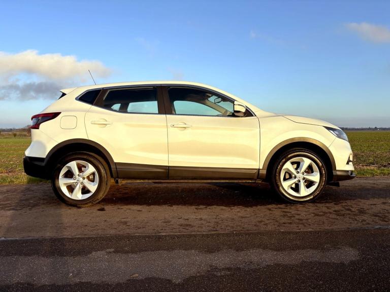 2017 Nissan Qashqai 1.5 dCi Acenta 5dr HATCHBACK DIESEL Manual